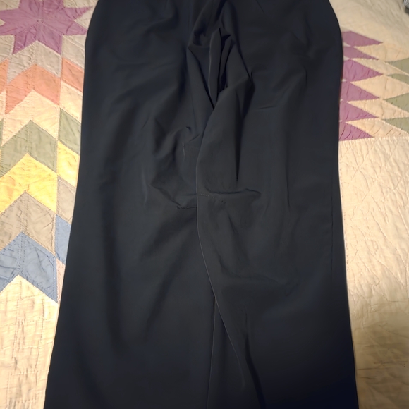 Fabletics Men's Navy Joggers - Picture 6 of 7